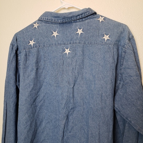 Vintage The Quacker Factory Chambray Denim Silver L Embroidered Star Button Up - Picture 5 of 6
